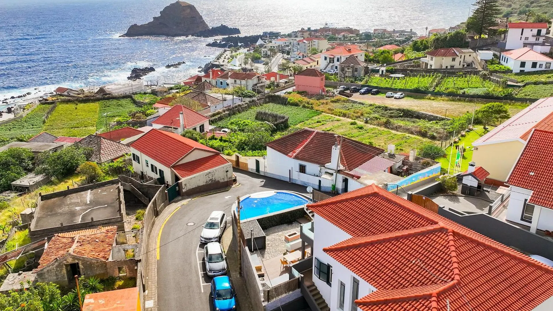Lighthouse View- Pool Villa Porto Moniz
